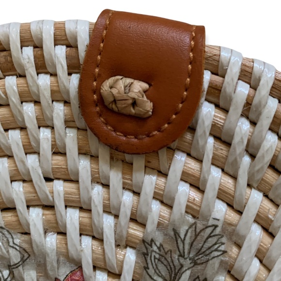 Bali Bohemian Rattan Floral Print Handwoven Handmade Basket Crossbody Purse - Picture 6 of 14
